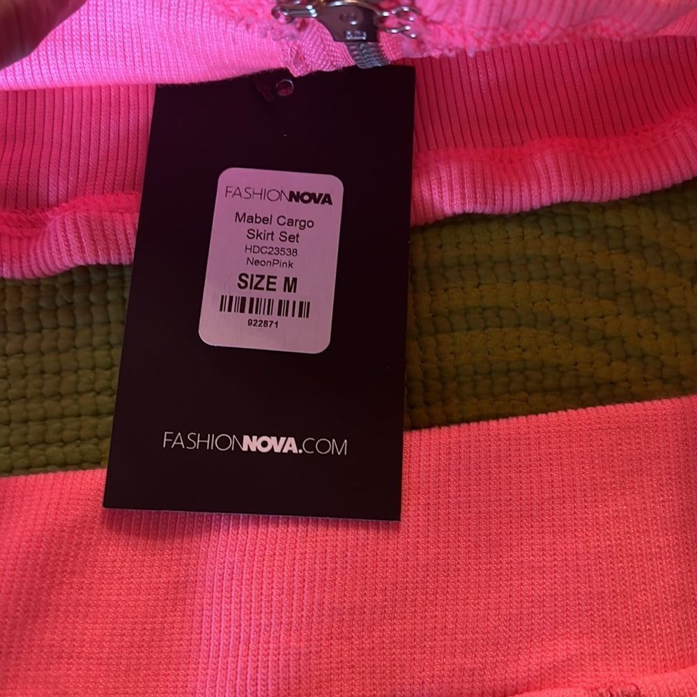 Fashion Nova set skirt and top strapless cargo - Picture 12 of 14
